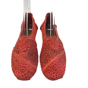 TOMS Orange Lace Crocheted Flats Size 6.5